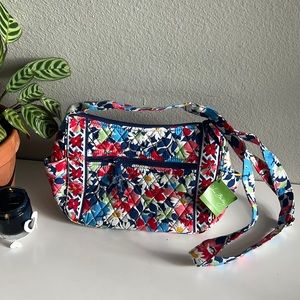 NWT Vera Bradley On the Go Tote Bag in Summer Cottage pattern